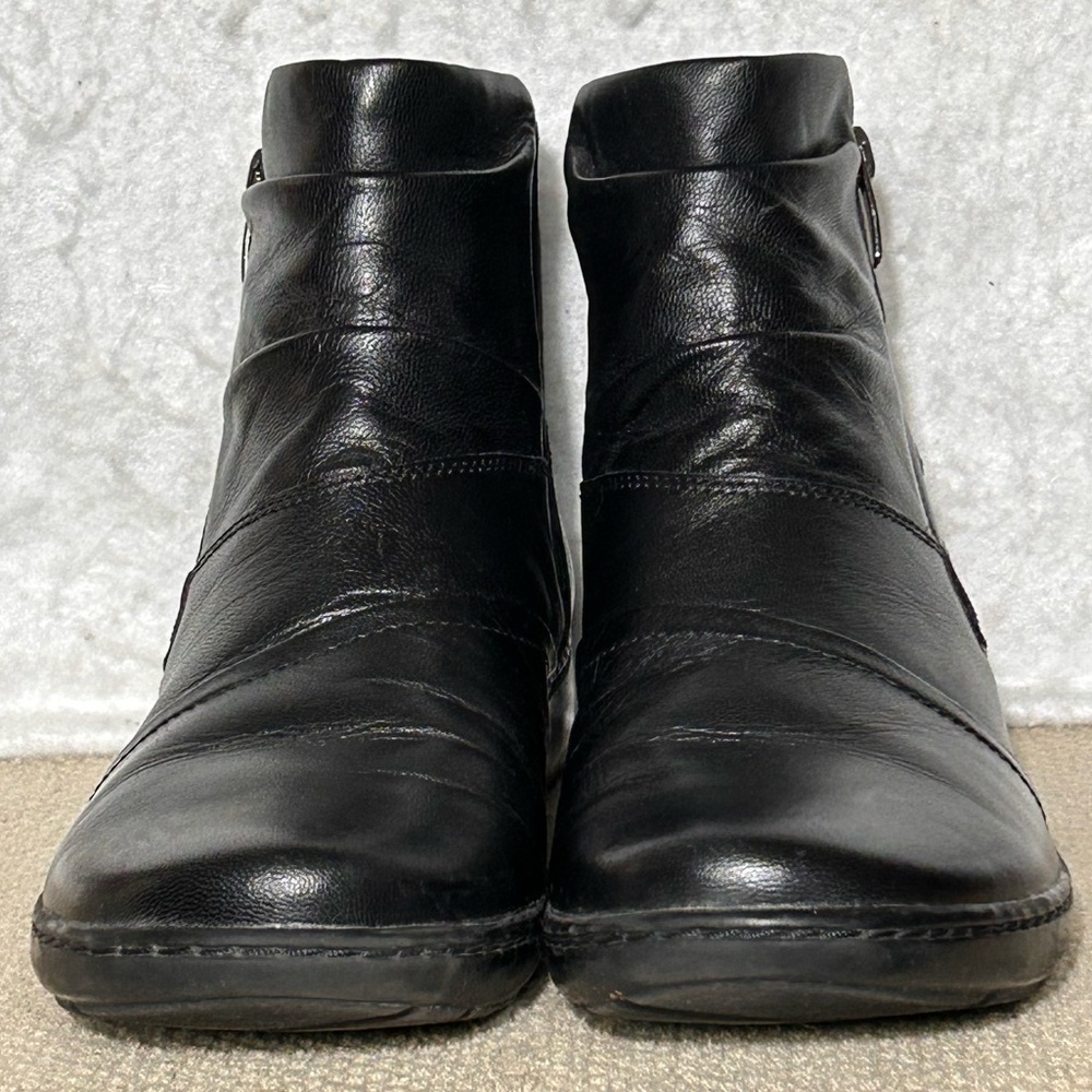 Clarks Womens Black Cora Pace Leather Side Zip Ankle Booties Shoes SZ 9.5M - Picture 3 of 11